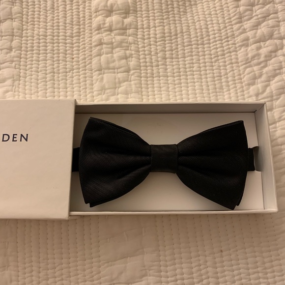BNWB Tiger of Sweden Black Bow Tie Made in Italy PRICE IS FIRM - Picture 3 of 7